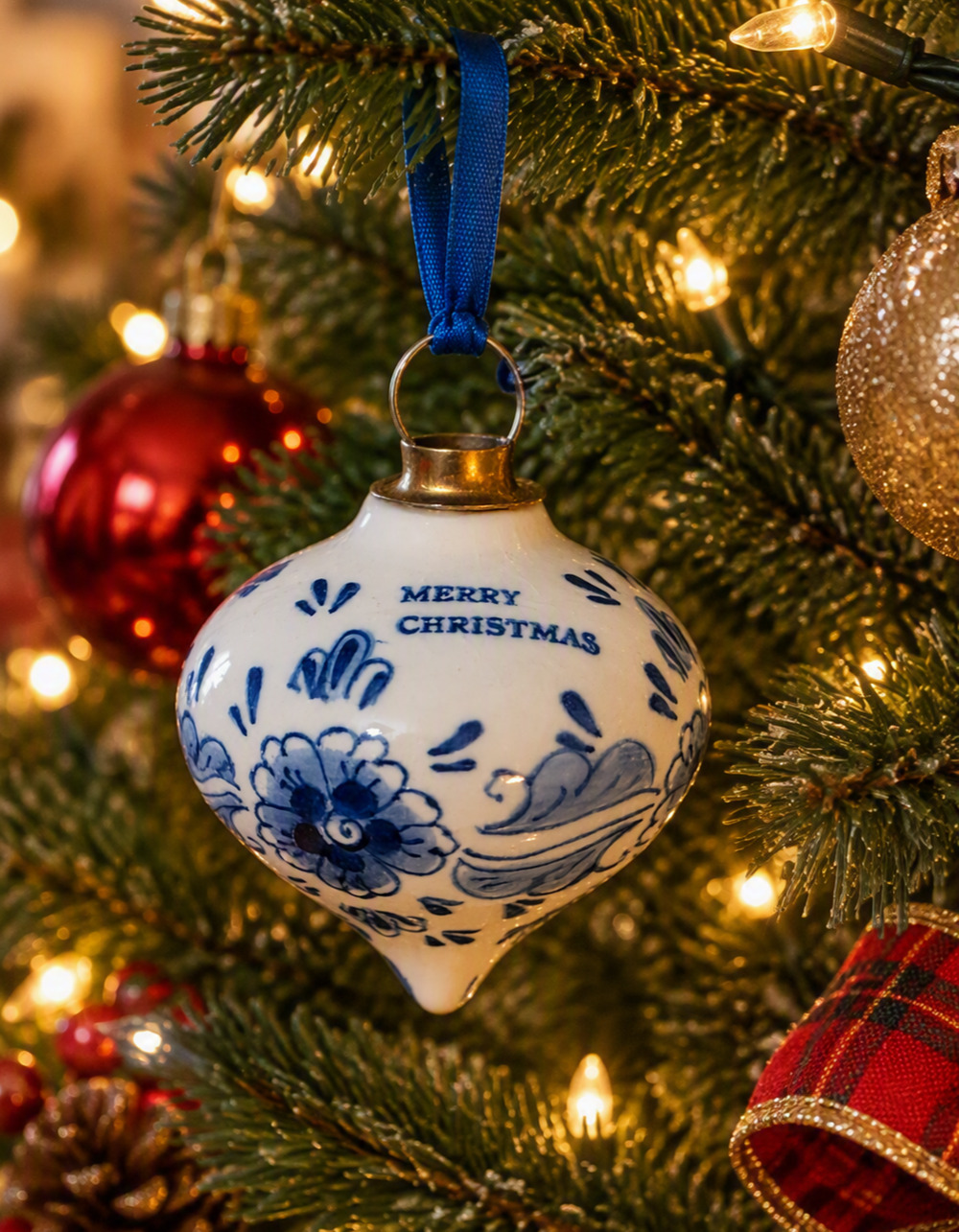Vintage Delft Blue Holland Ornament w/Merry Christmas & Floral / Hand Painted